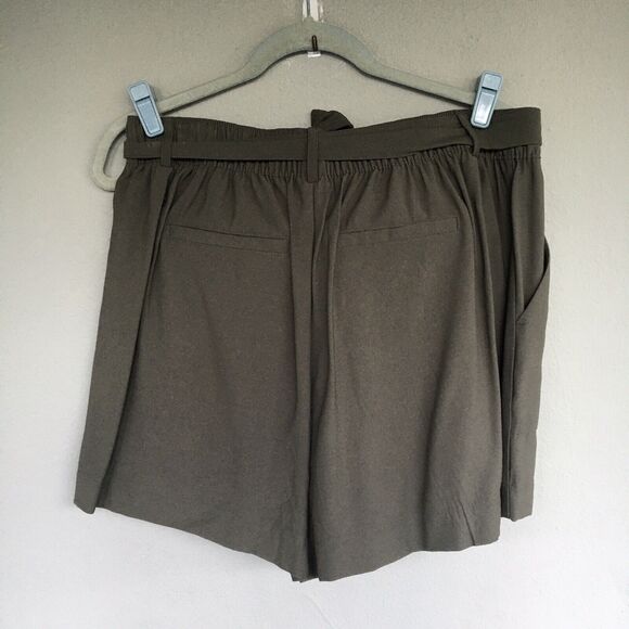 A New Day Paperbag Shorts Size L Tie High Waist Olive Green Wide leg  Boho - Picture 6 of 10